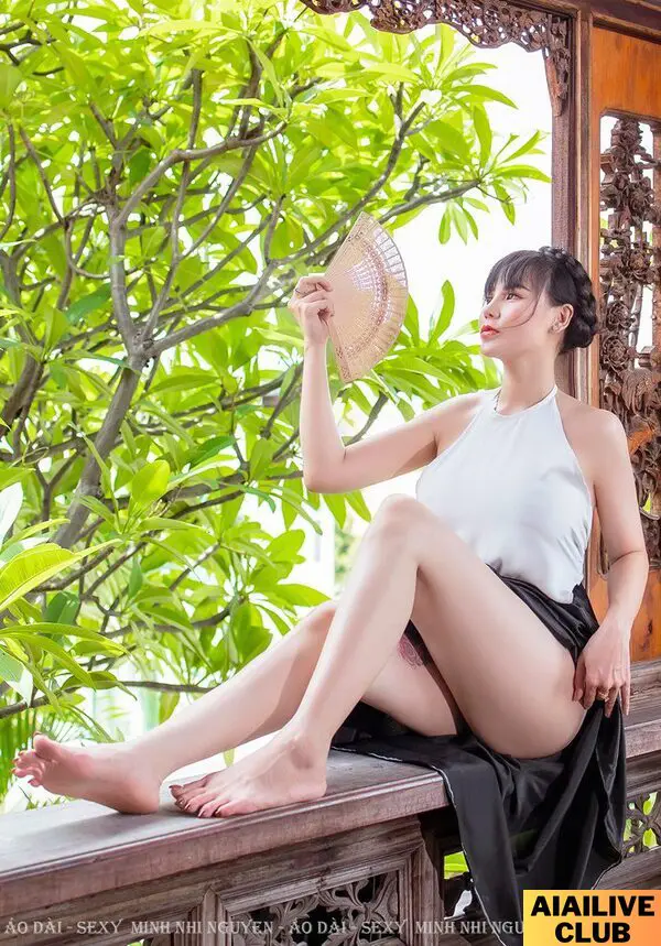 Đỗ Thanh Hằng Mặc Áo Yếm Hình 4 Đỗ Thanh Hằng Mặc Áo Yếm Hình 4